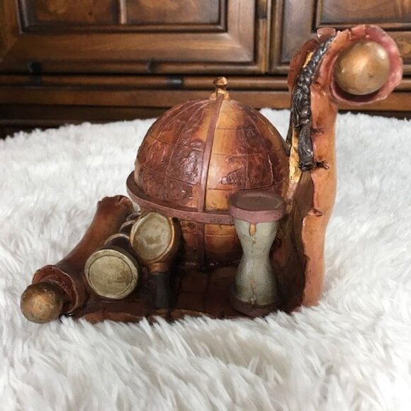 Old World Globe Antique Finished Weighted Resin Bookends - Picture 7 of 14